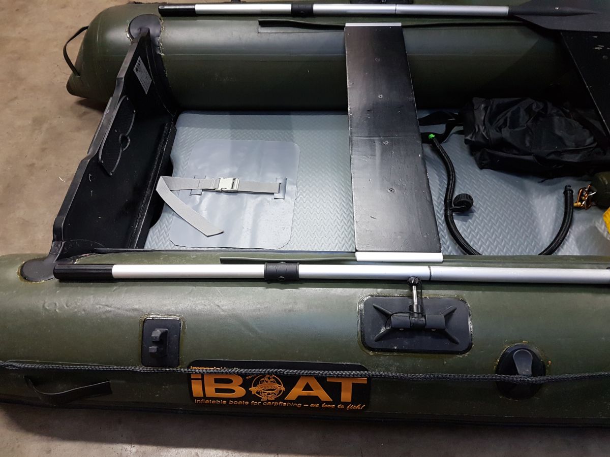 iboat 320 - 21 (9)